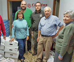 La Gineta entrega 200 lotes de carne de ciervo a Cáritas para familias necesitadas del municipio